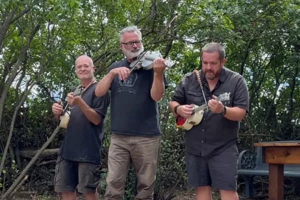 Learn To Play A Tin Can Ukulele